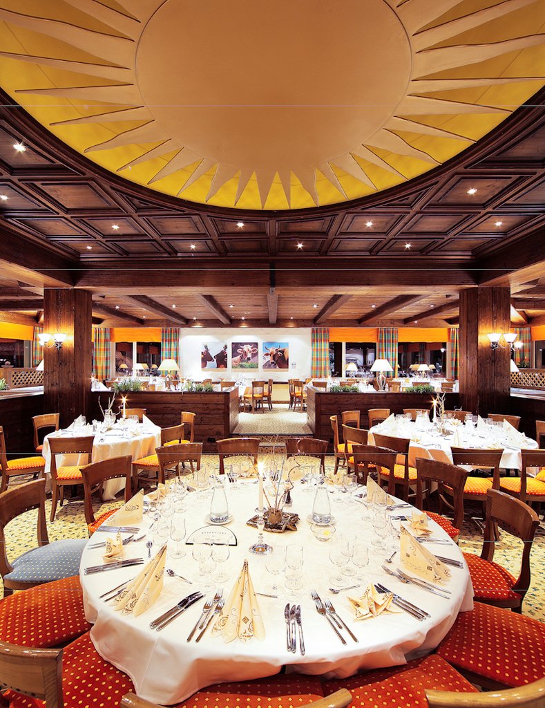 Arosa Alpine Club by null