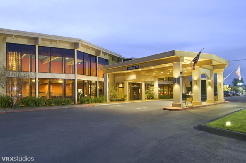 Red Lion Hotel Redding photo 6