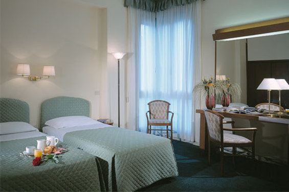 B&B HOTEL Firenze City Center by null
