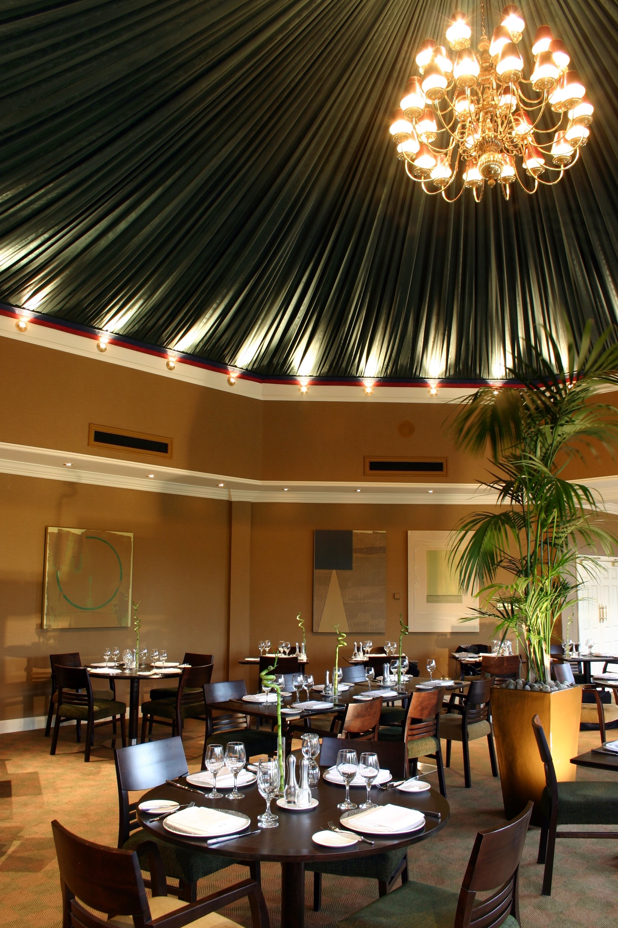 DoubleTree by Hilton Glasgow Westerwood Spa & Golf Resort by null