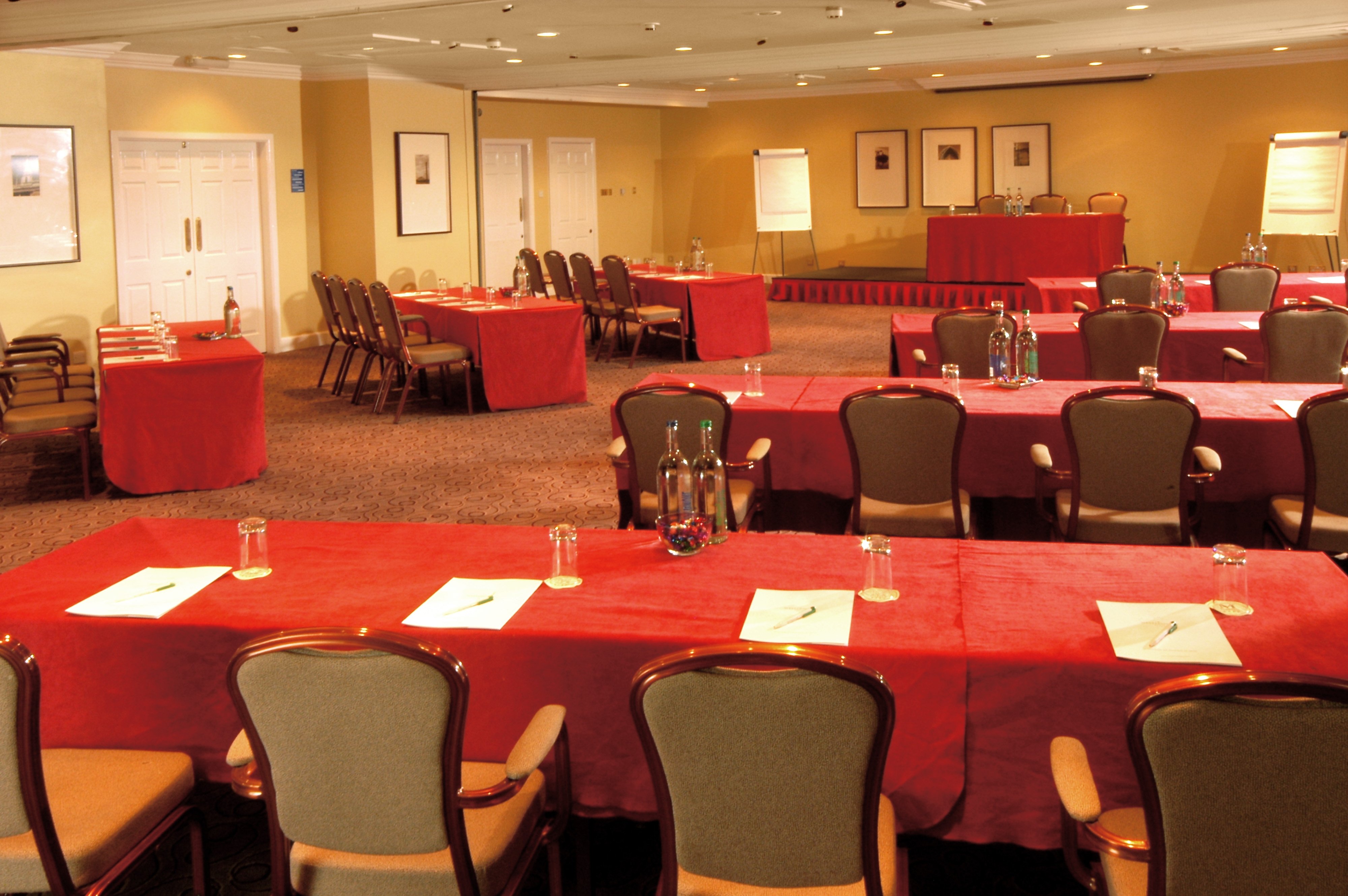 DoubleTree by Hilton Glasgow Westerwood Spa & Golf Resort by null