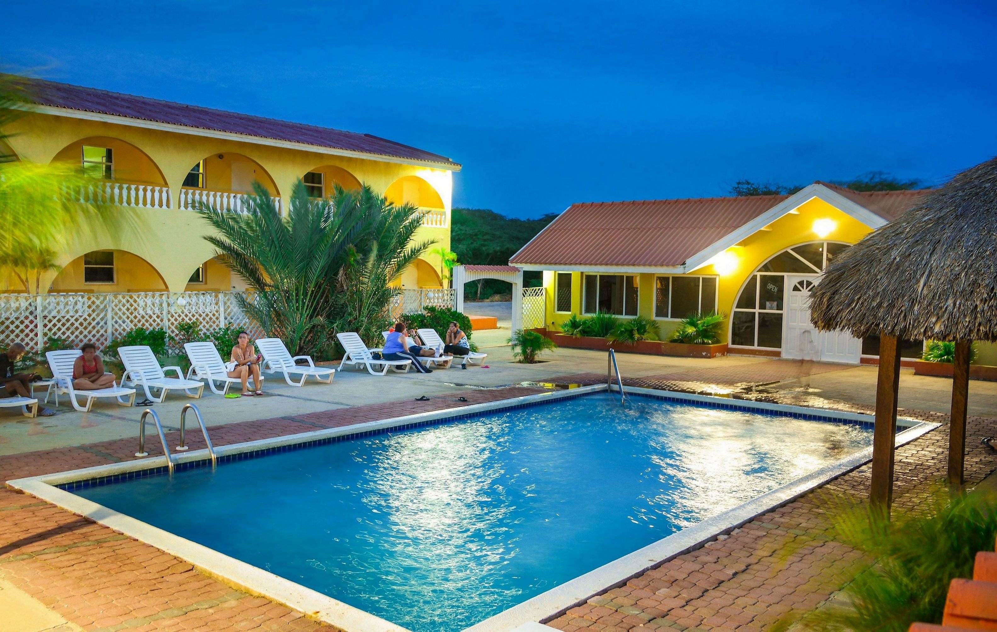 The Coconut Inn by null