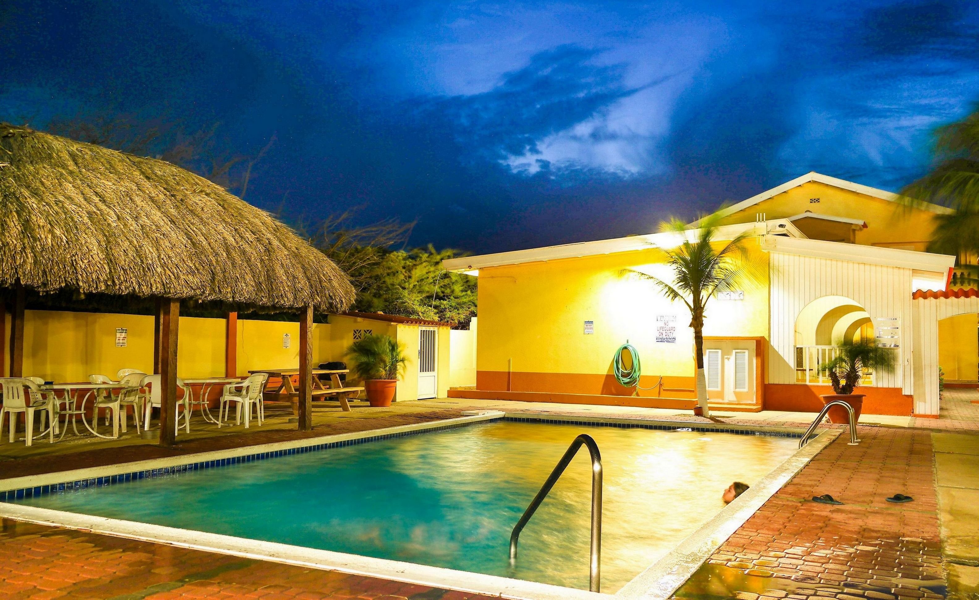The Coconut Inn by null