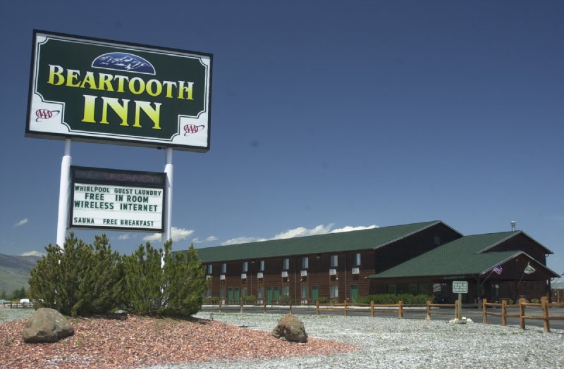 Beartooth Inn image