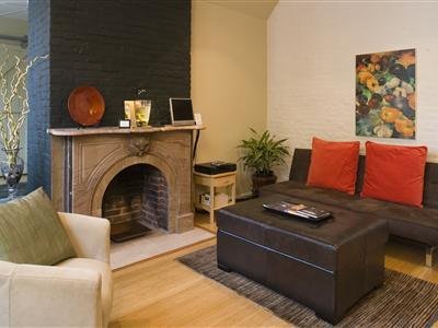 Inn at 2920 by null