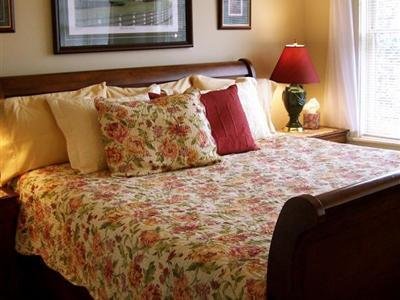 Lyndon House Bed & Breakfast by null