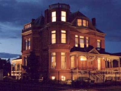 The Lumber Baron Inn & Gardens by null