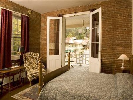 Imperial Hotel & Restaurant by null