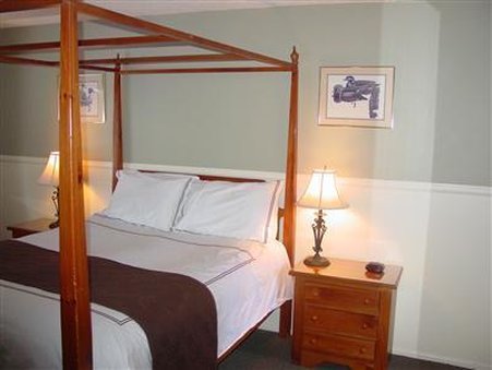 Cinnamon Bear Inn by null