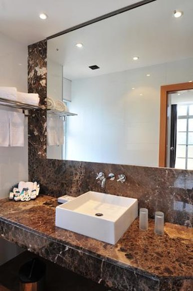 Afrin Prestige by null