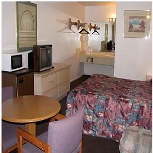 Rodeway Inn St George North - Near Pioneer Park photo 8