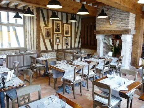 Hôtel Le Grand Cerf by null