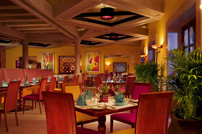 SUNSET Beach Golf & Spa Resort Pueblo Bonito by null