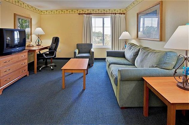 Best Western Plus Orlando Lake Buena Vista South Inn & Suites by null
