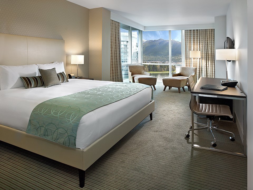 Coast Coal Harbour Vancouver Hotel by APA by null