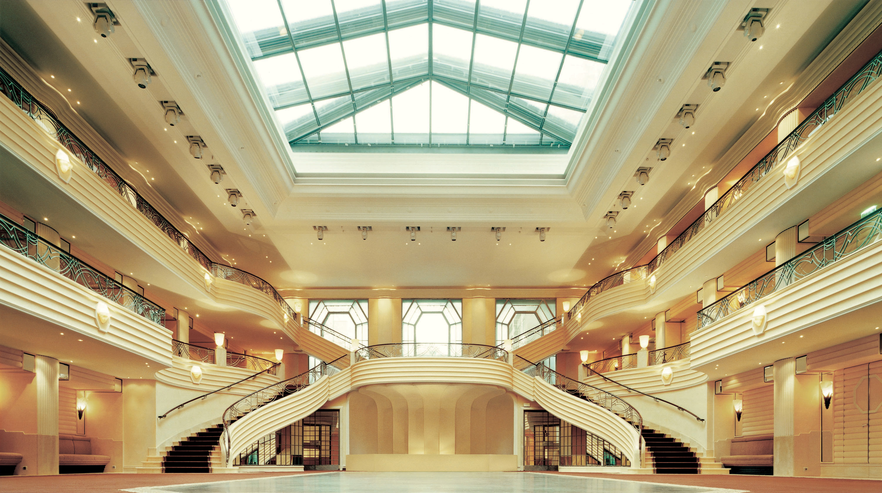 Hotel Bayerischer Hof, Munich by null