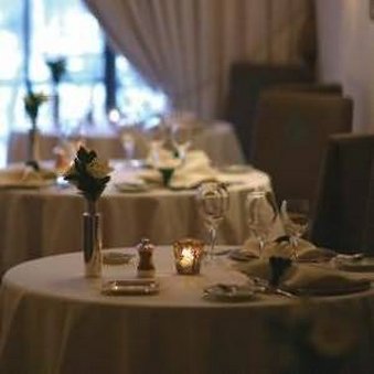 Baumanière, Hôtel Restaurant 5 étoiles Relais & Chateaux by null