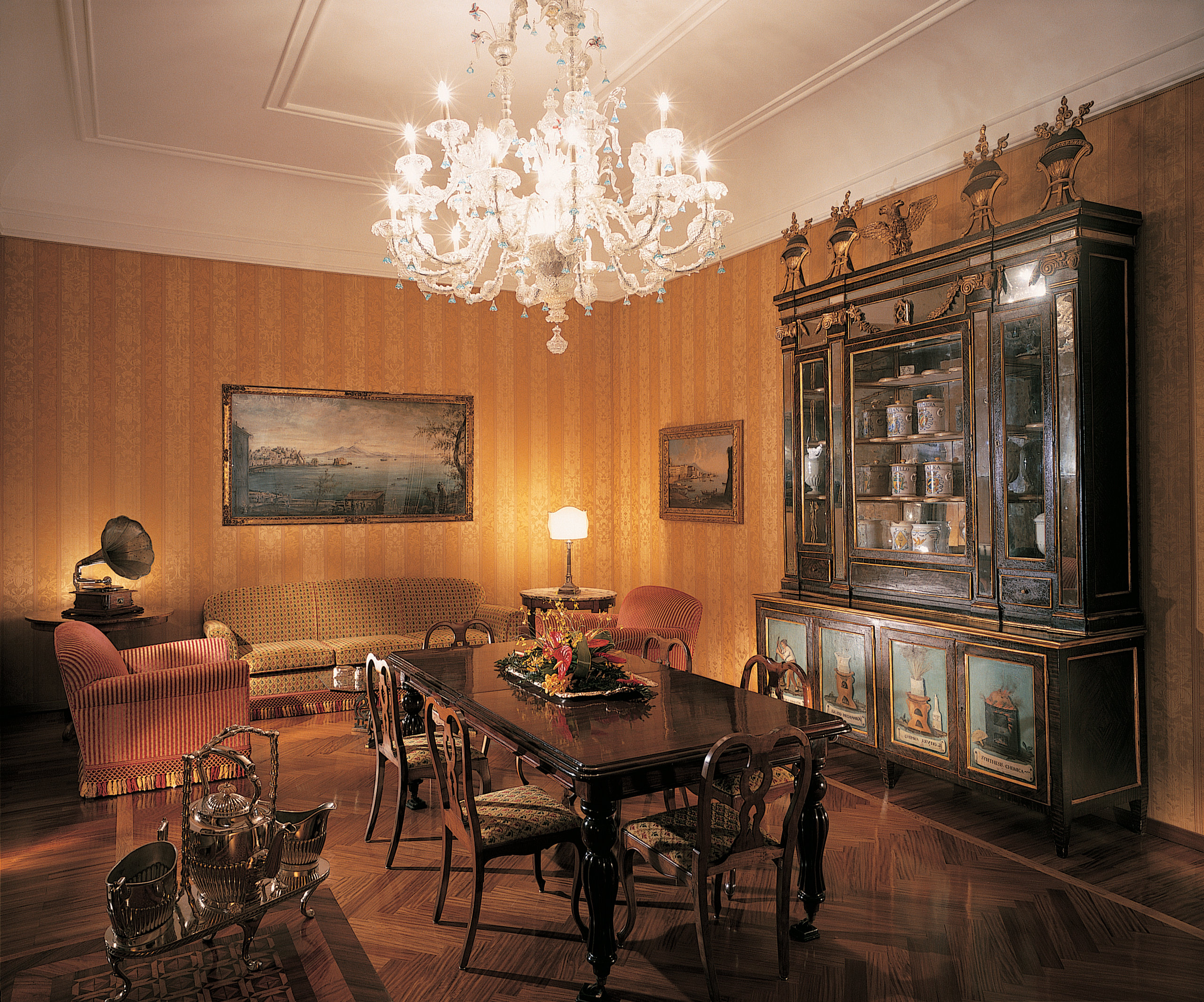 Grand Hotel Vesuvio by null
