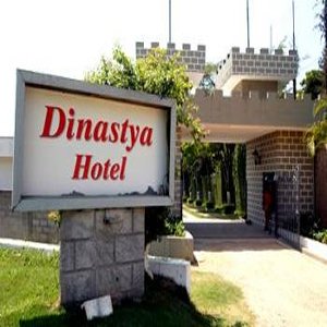 Hotel Dinastya image