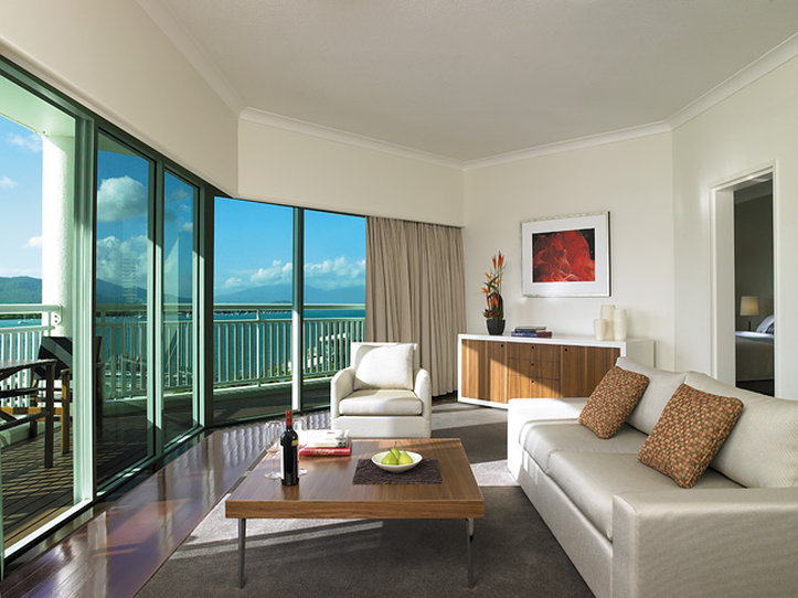 Shangri-La The Marina, Cairns by null