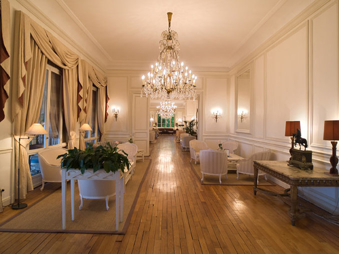 Pavillon Henri IV by null