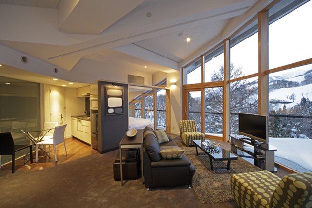 The Ridge Hotel & Apartments by null