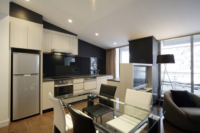 The Ridge Hotel & Apartments by null