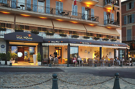 Welcome Hotel by null