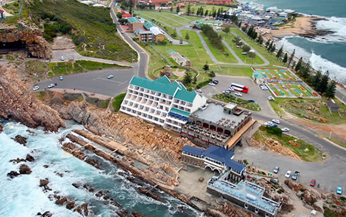 The Point Hotel & SPA by null