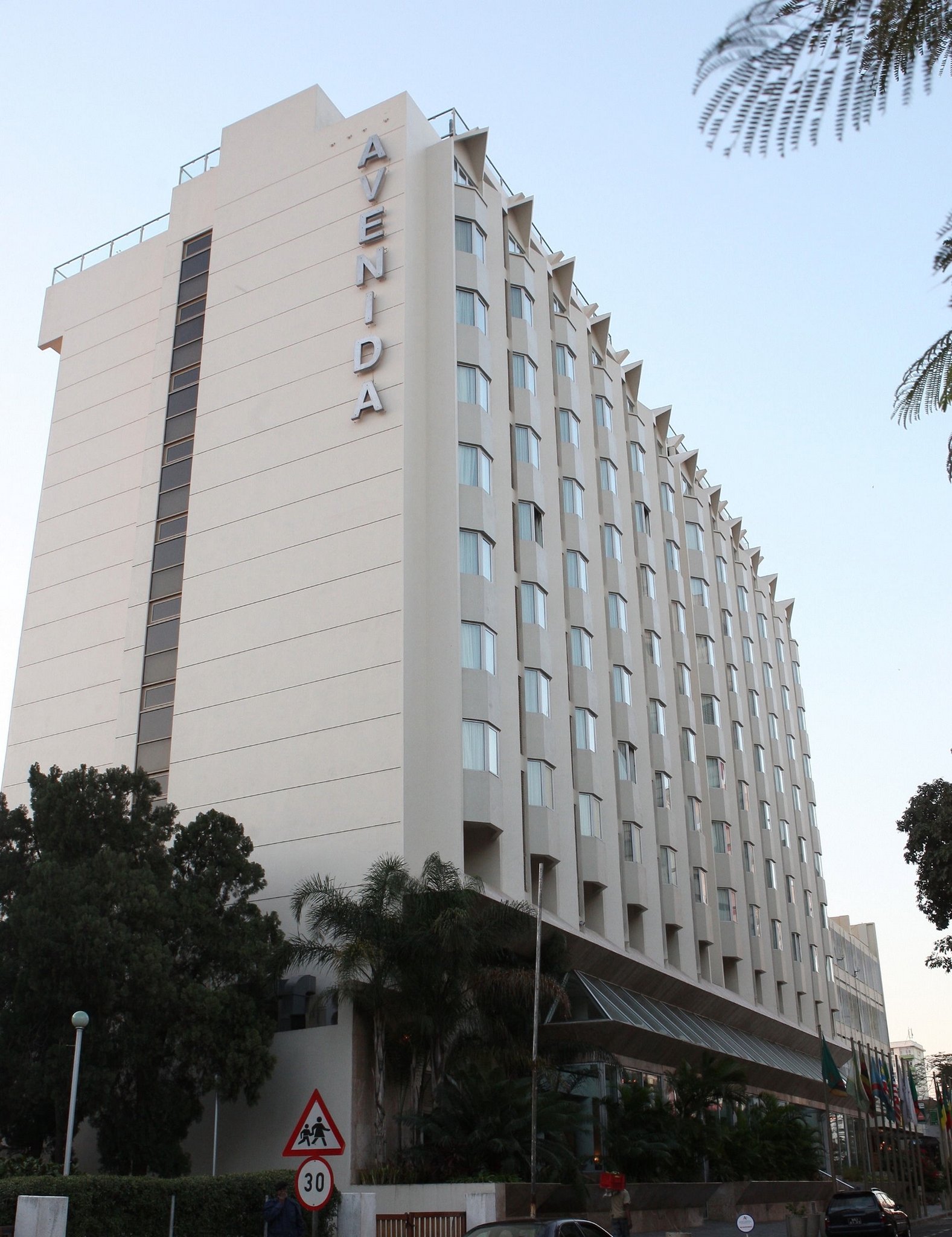Hotel Avenida by null