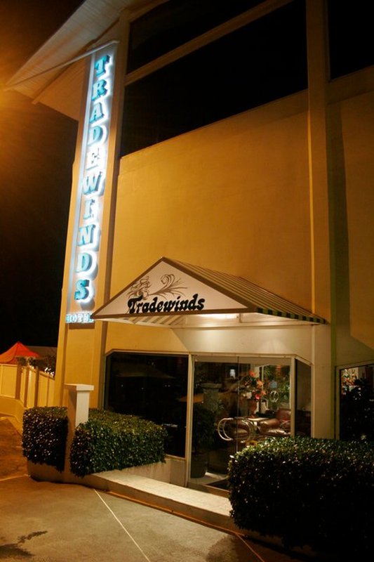 Tradewinds Hotel by null
