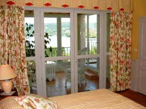 Le Beau Rivage by null