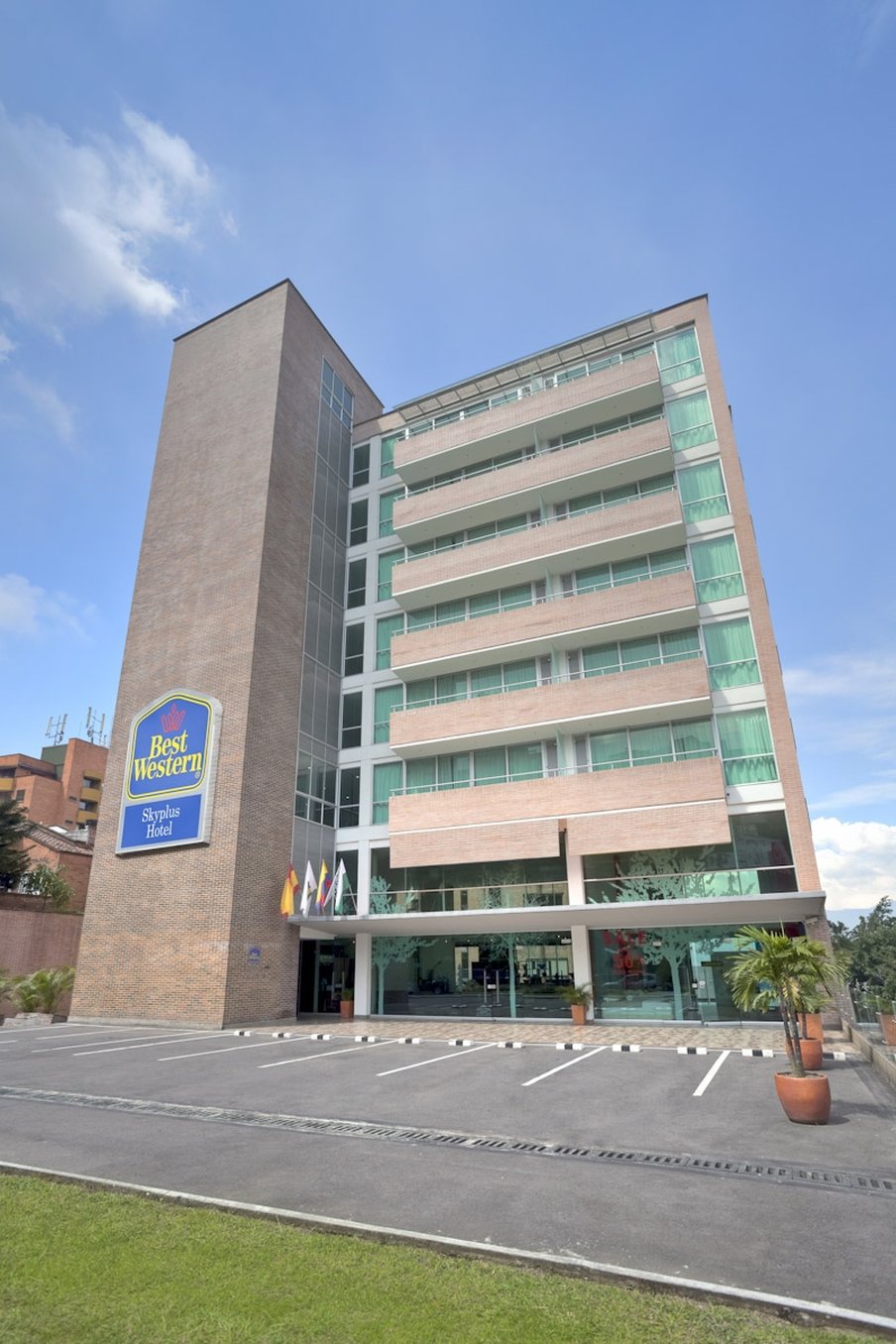 Hotel Sky Medellin image