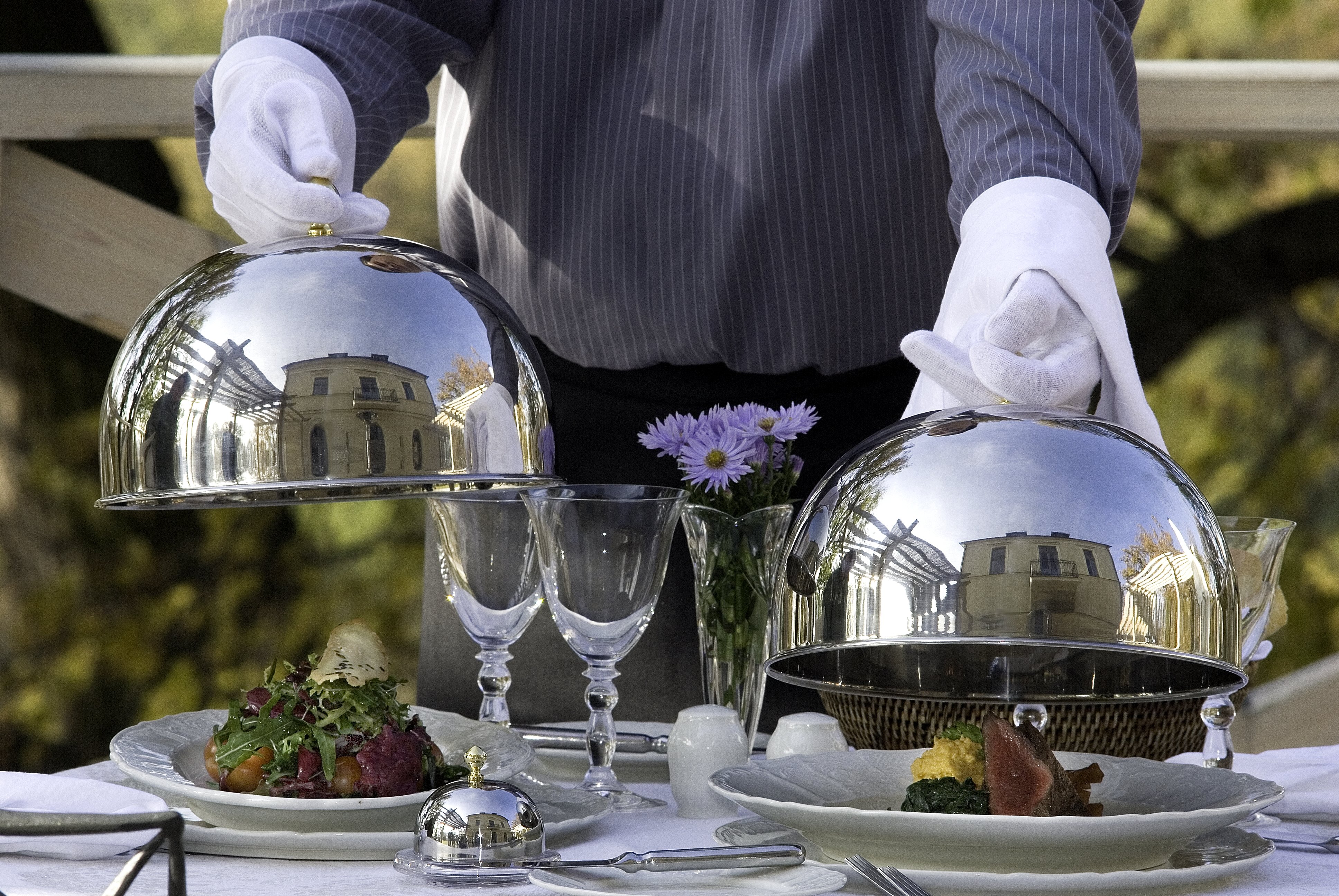 Chateau Mcely by null