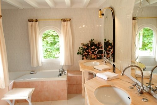 Domaine du Colombier, Hôtel & Restaurant 4 étoiles by null