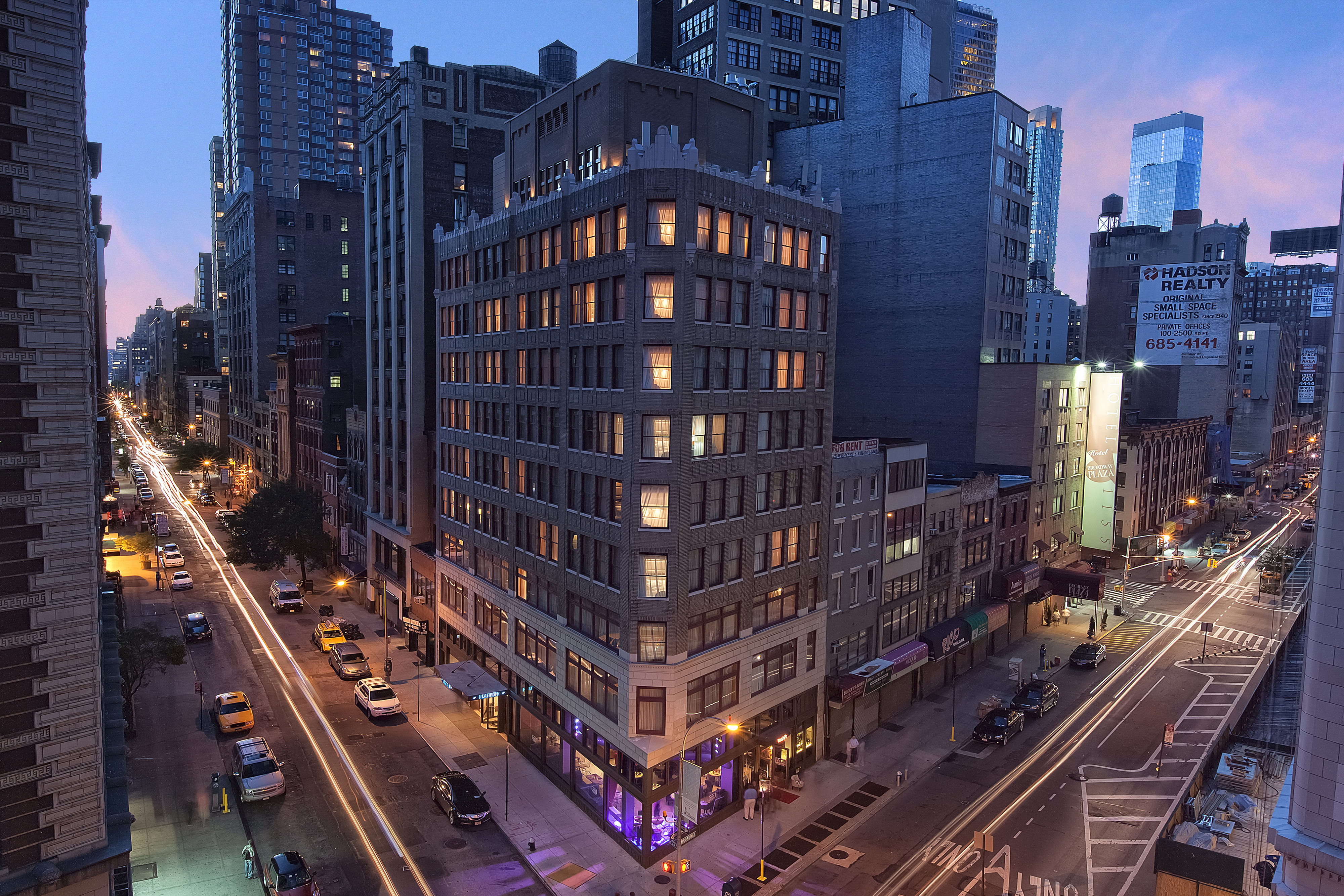 Flatiron Hotel, Sonder by null