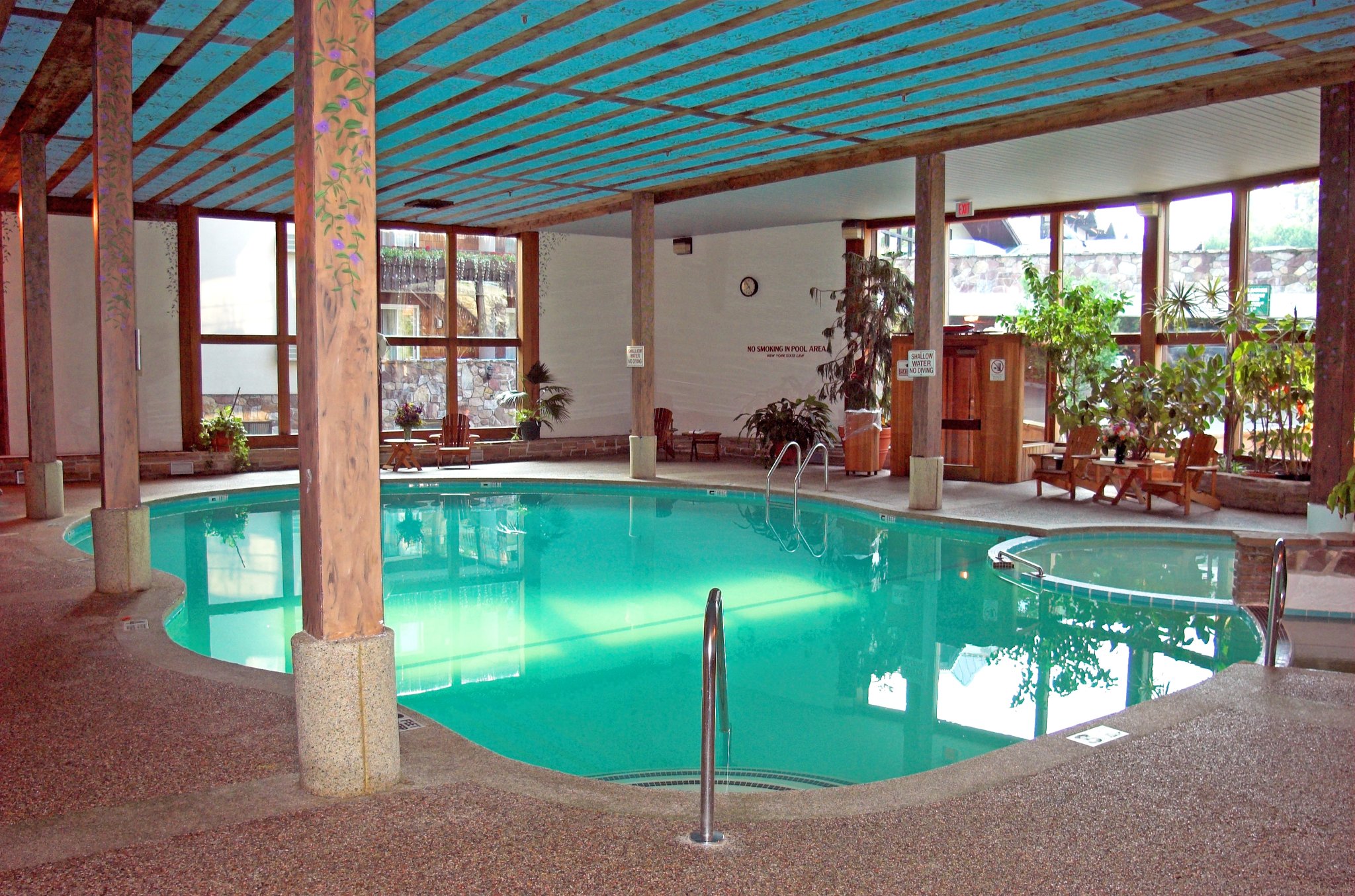 Golden Arrow Lakeside Resort by null