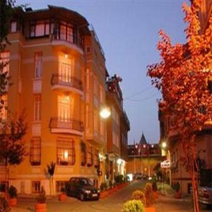 Hotel Uyan image