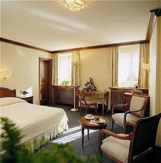Monte Rosa Hotel by null