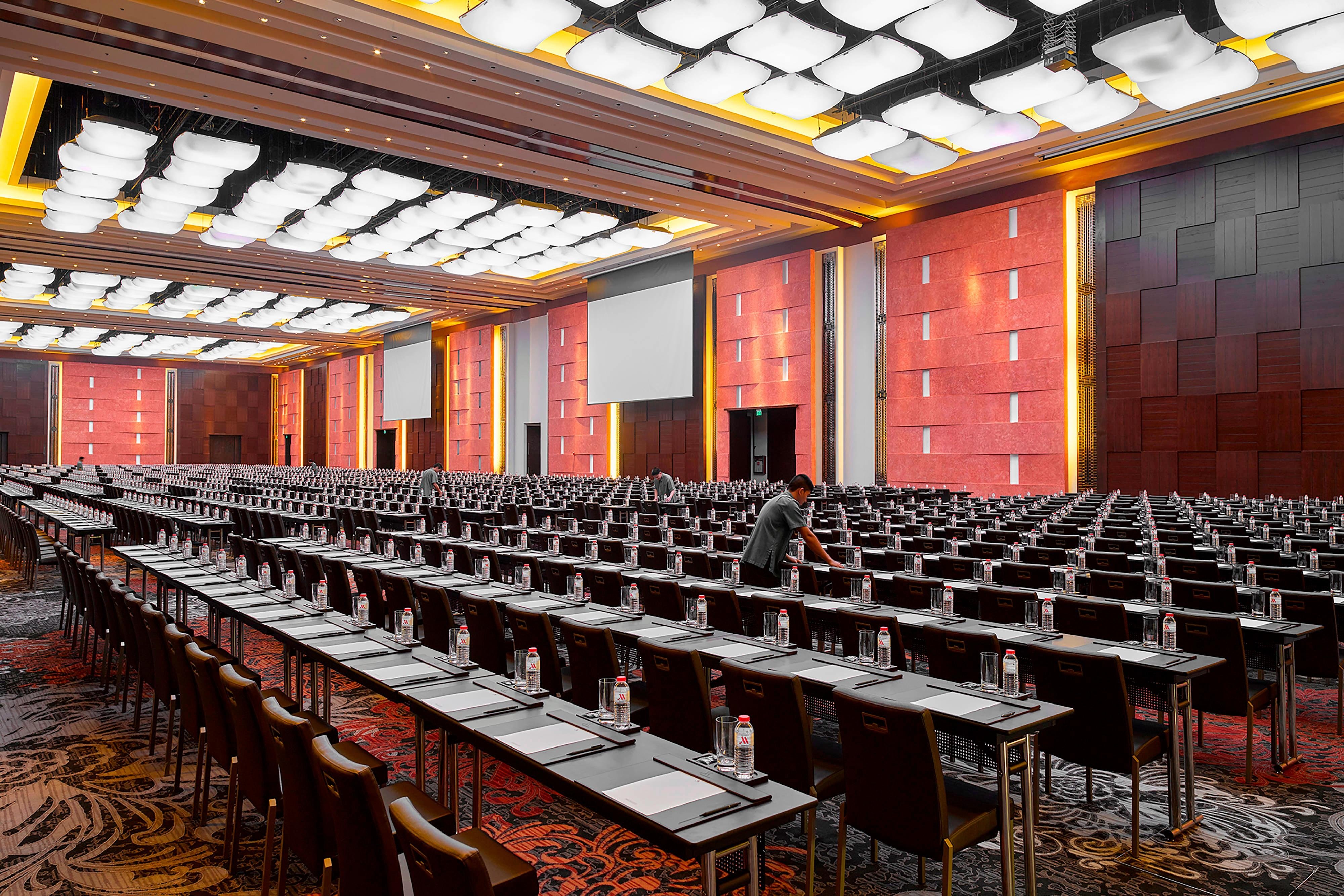 Manila Marriott Hotel at Newport World Resorts by null