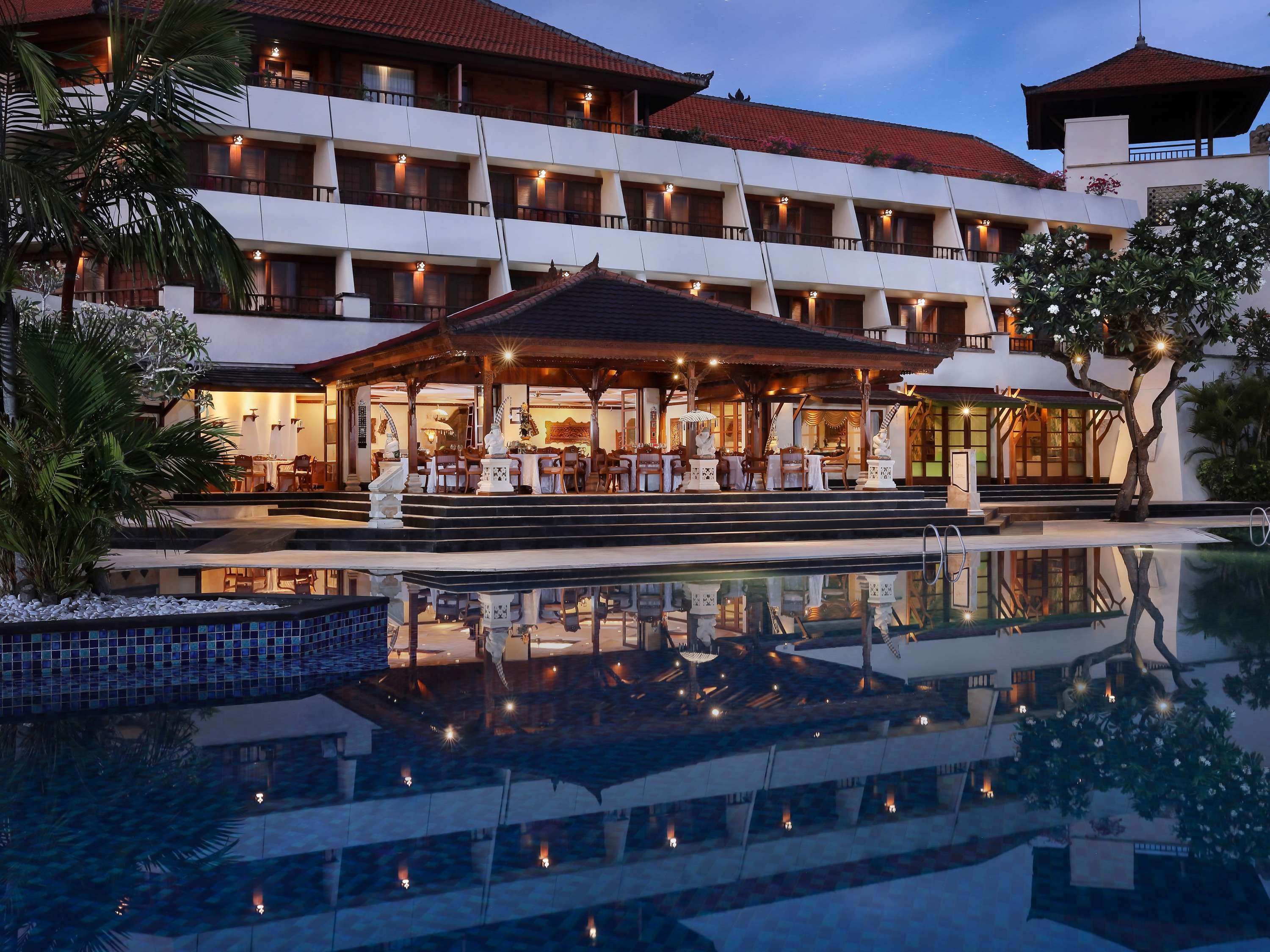 Nusa Dua Beach Hotel & Spa, Bali by null