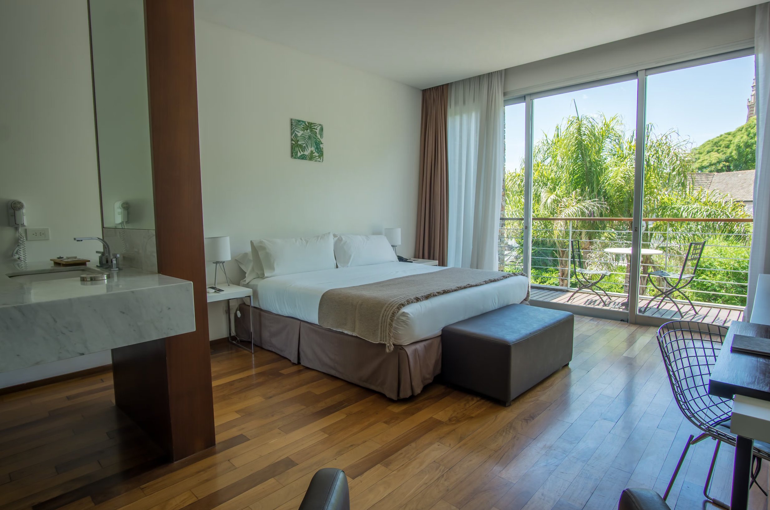 San Isidro Plaza Hotel by null