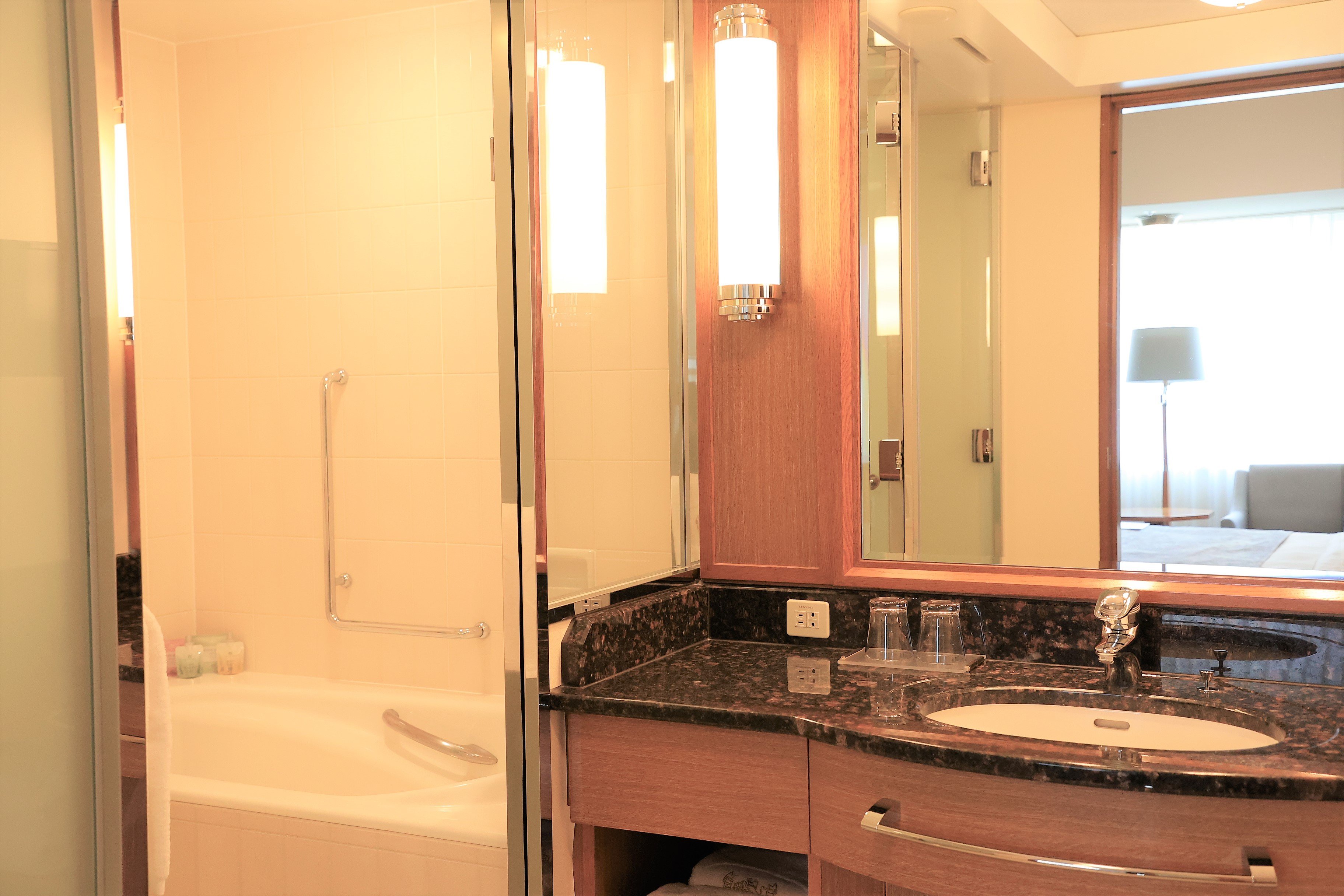 Imperial Hotel Tokyo by null