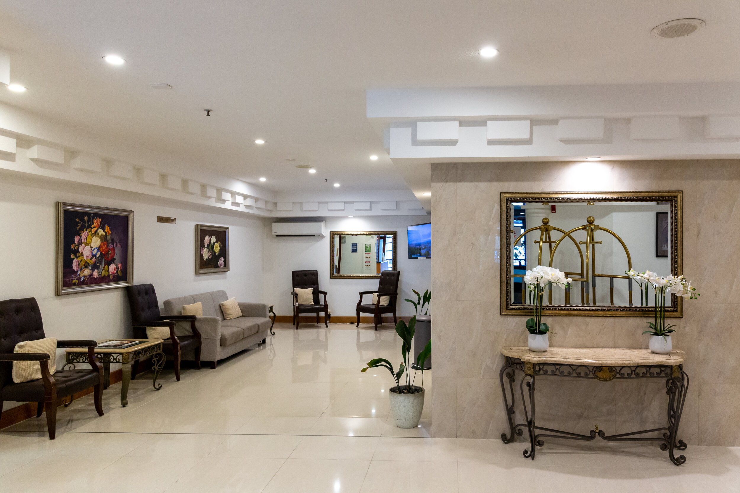 Fino Hotel and Suites photo 3