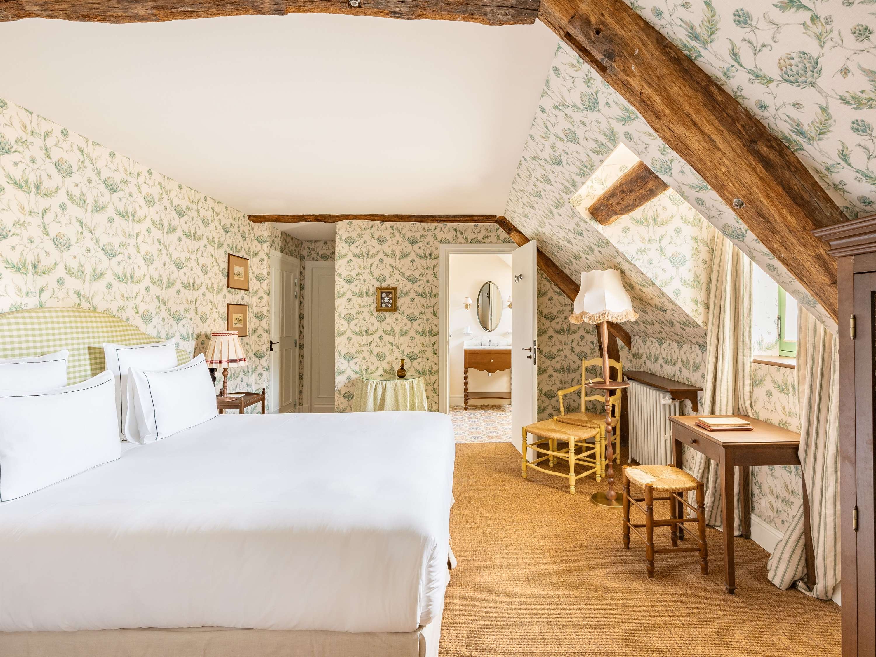 Abbaye des Vaux de Cernay by null