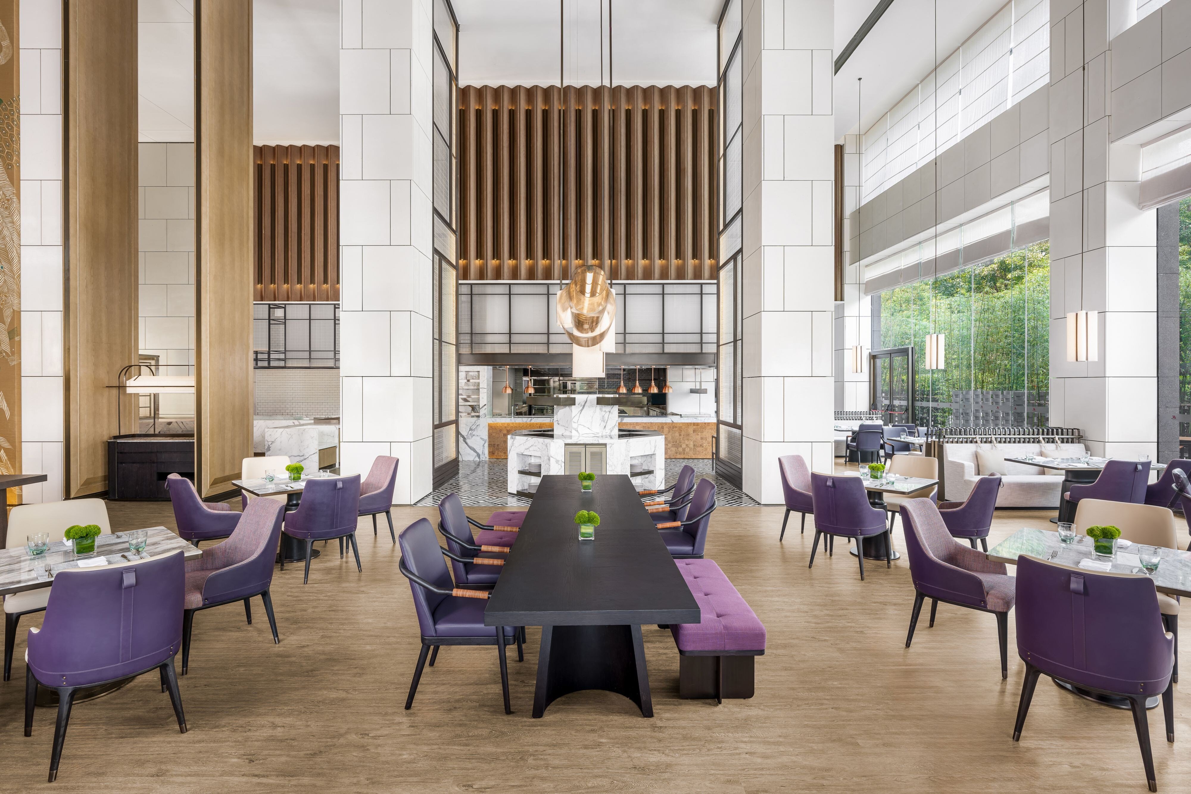 The Reserve Hotel Luoyang, Curio Collection by Hilton