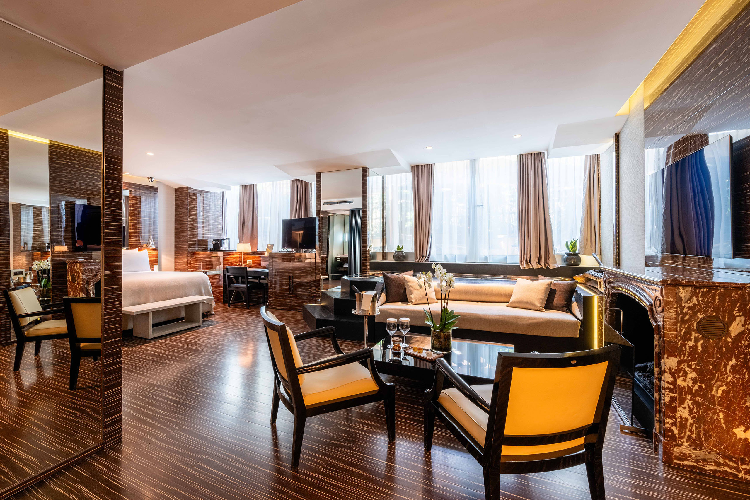 Romeo Hotel - Naples by null