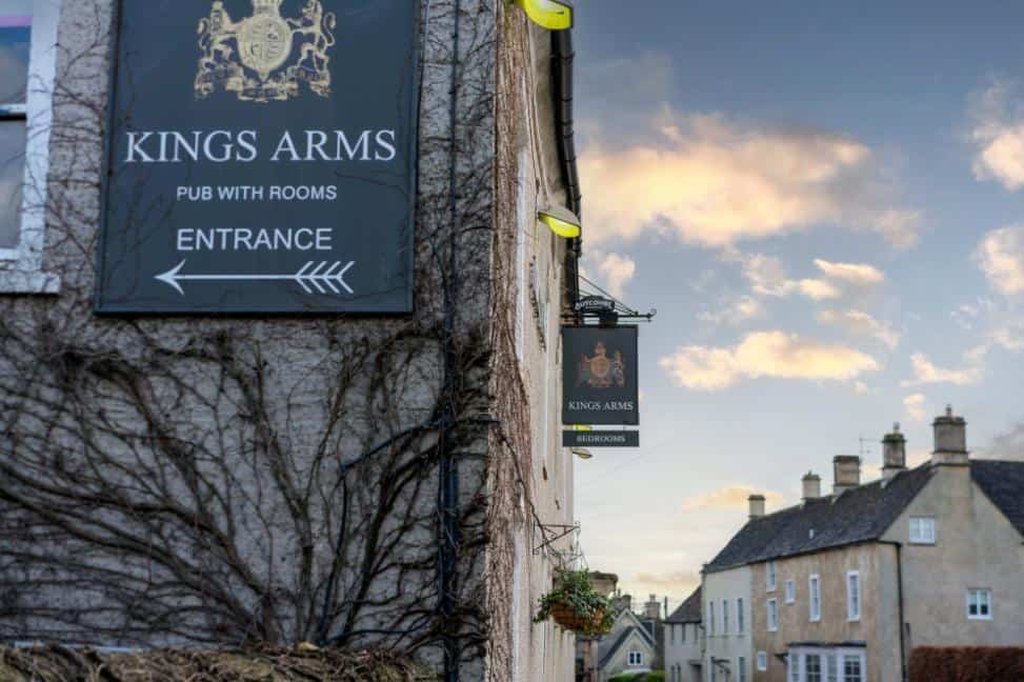 The Kings Arms by null