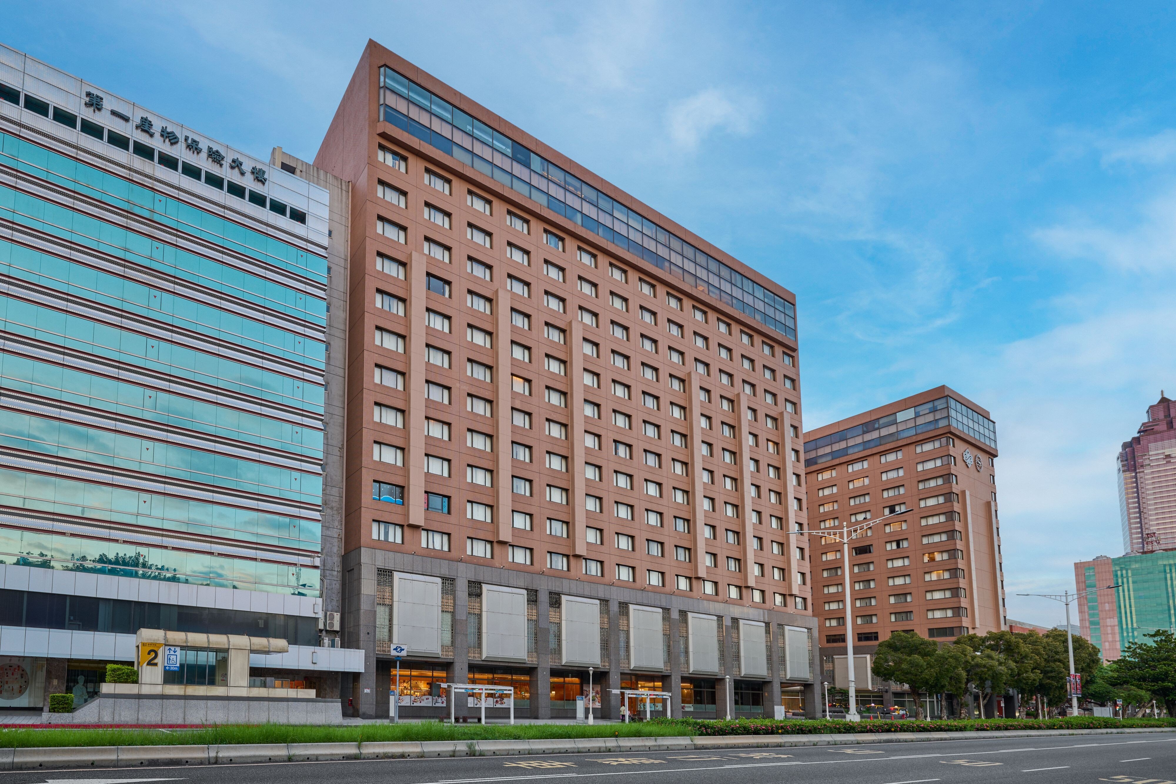 Sheraton Grand Taipei Hotel by null