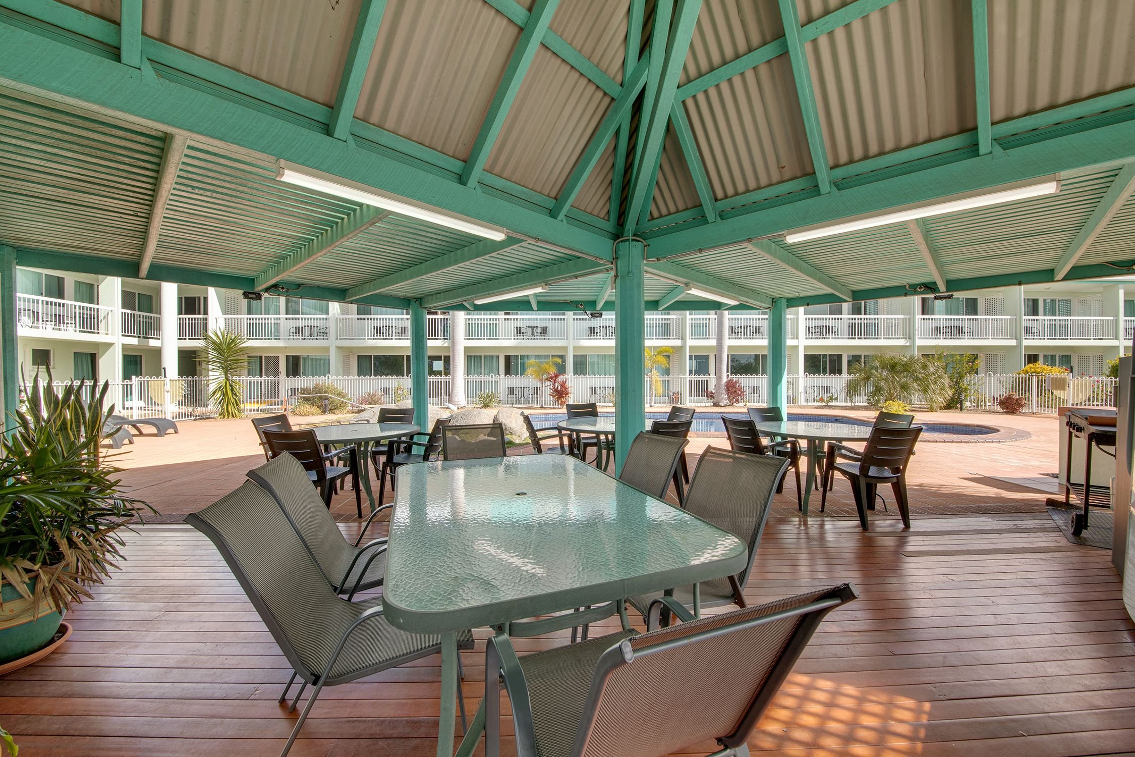 Reef Adventureland Motel photo 3